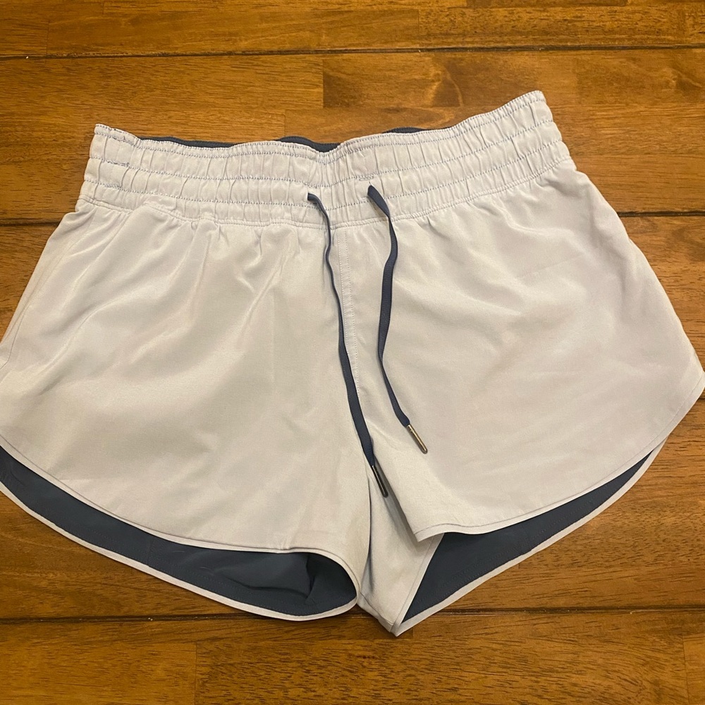 Lululemon Choose a Side Short Ink Blue/Daydream size 6 EUC